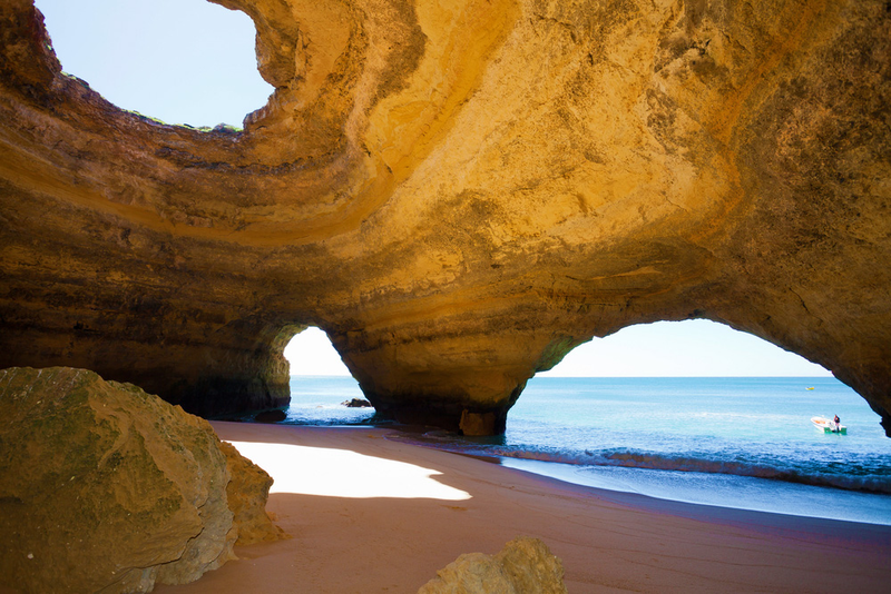 Illustration for article titled Wouldn't you like to be suntanning inside this cave right now?